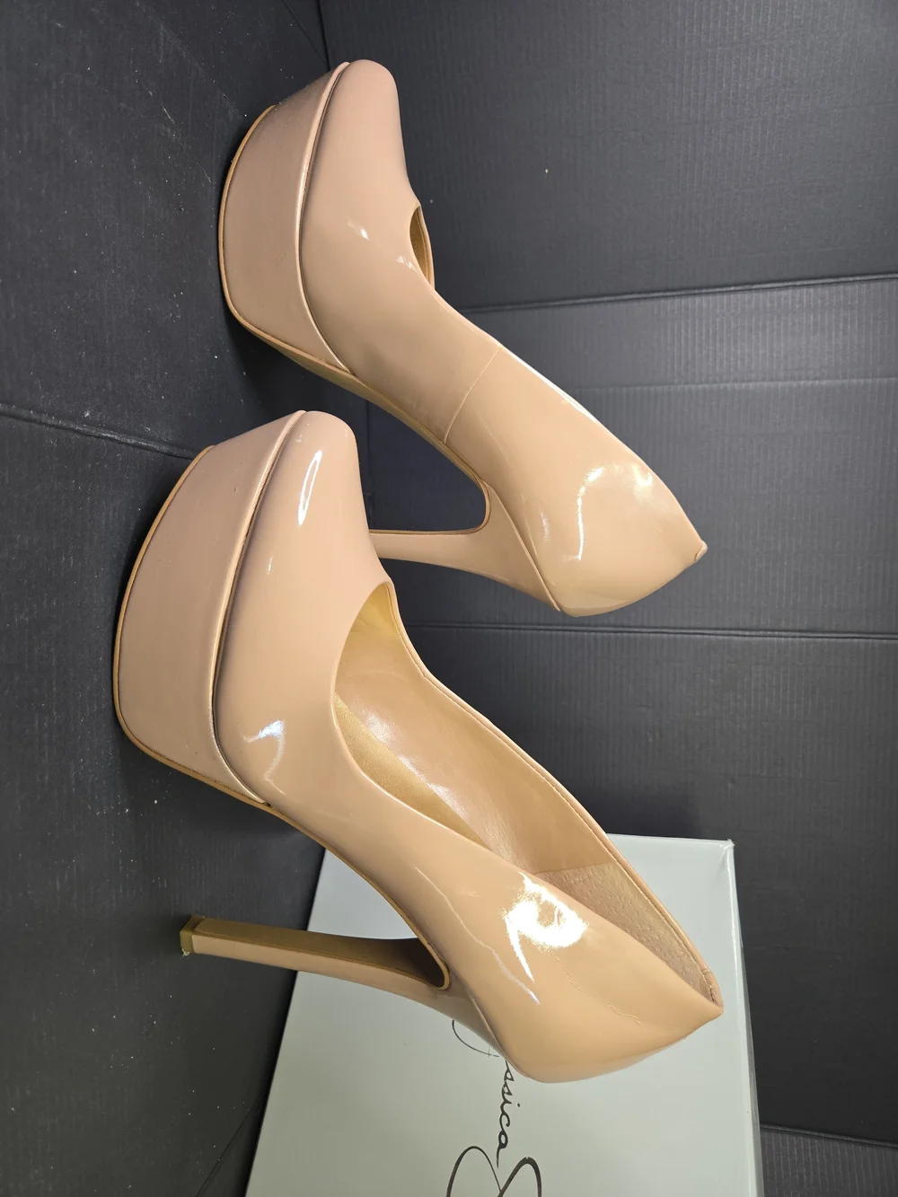 Jessica Simpson Nude Patent Platform Pumps Heels Almond Toe JS-Dany Size 10